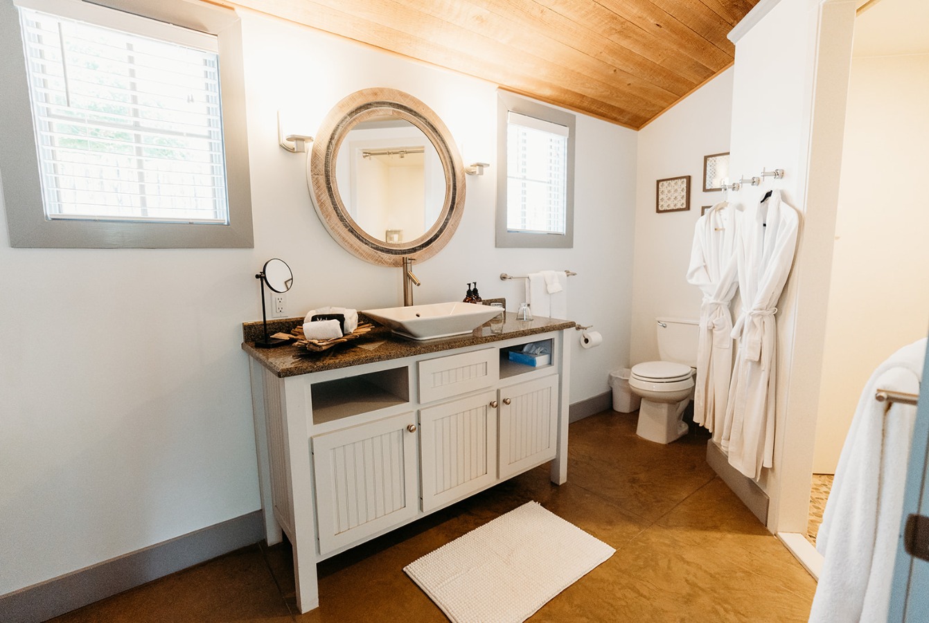 Cottage- bathroom